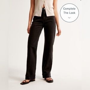 Abercrombie and Fitch “ The 90s high rise relaxed” black “short”